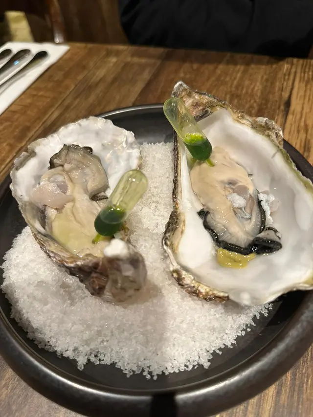 The  Victuals  Oyster 