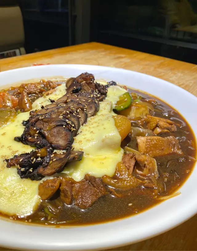 豬手芝士燉雞 (無骨)