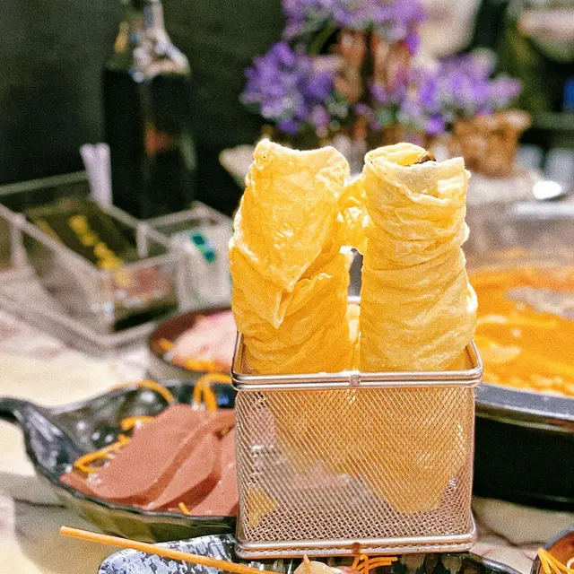 浸湯後巨型響鈴口感鬆脆中帶鬆軟