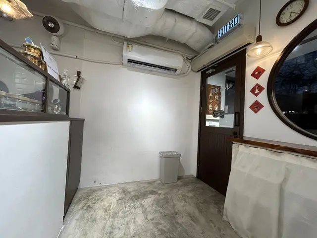 室內空間唔大,大概容納到10個客人左右