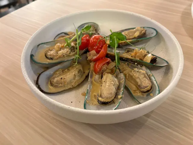 白酒忌廉煮青口