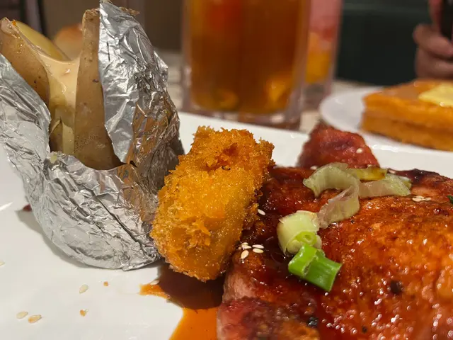 日式燒雞扒吉列蠔配薯菜