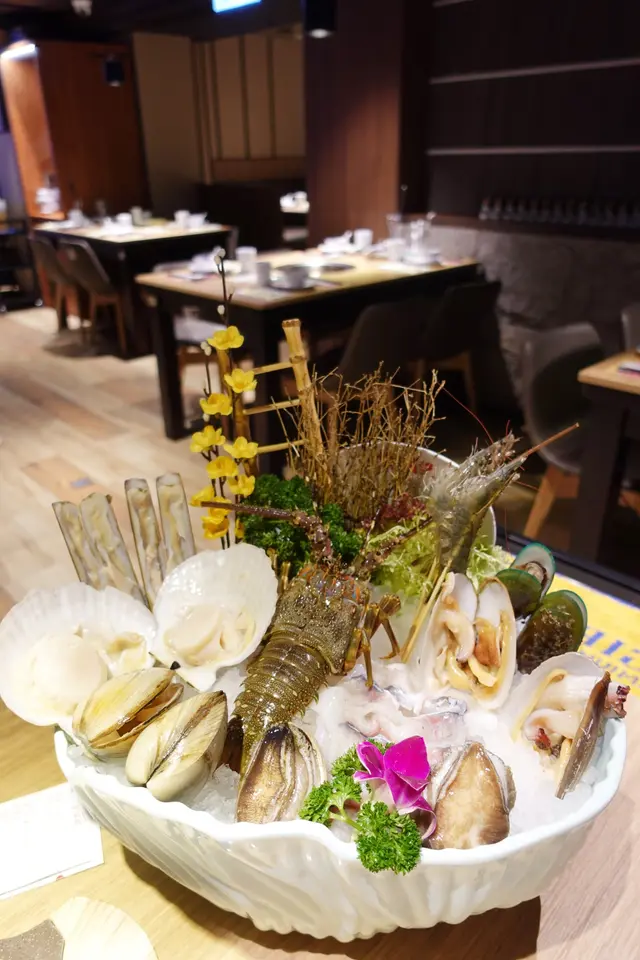 波士頓龍蝦海鮮盤 (十款)