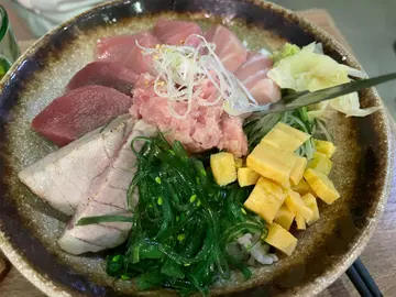 唔记得左叫咩名(吞拿鱼乜乜杂锦)