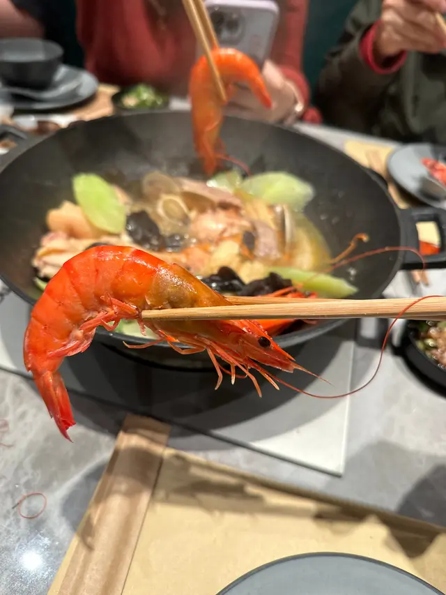 火焰海鮮雞煲