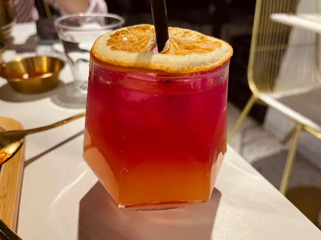 西柚梳打特飲