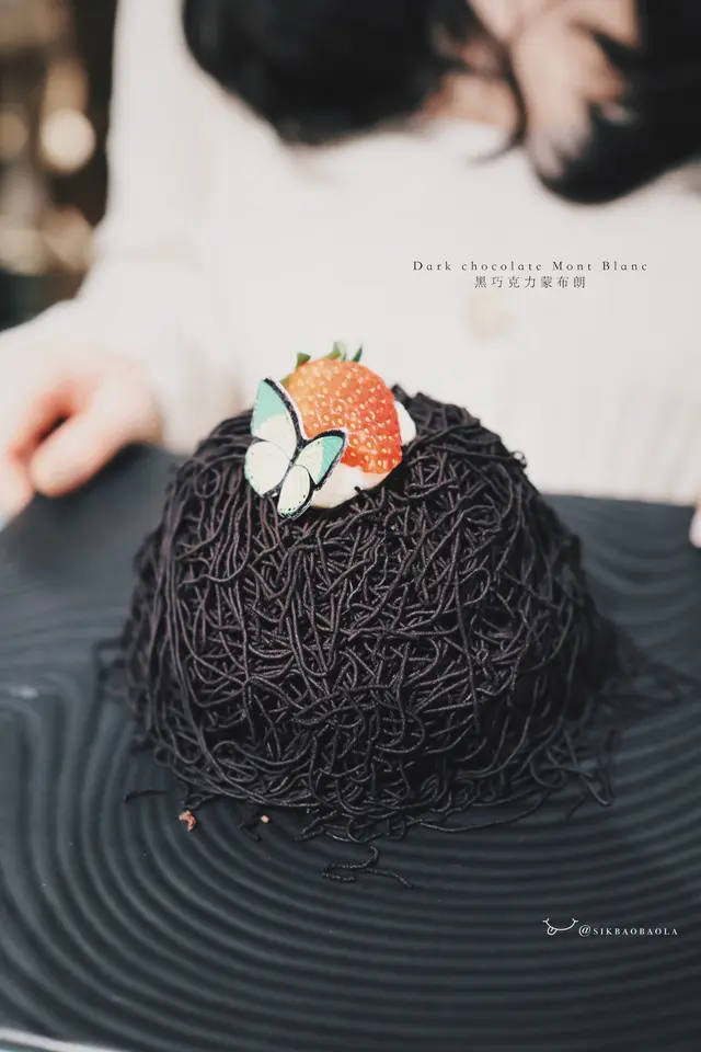 Dark chocolate Mont Blanc