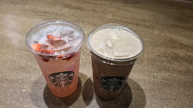 草莓巴西莓檸檬,日式焙茶忌廉