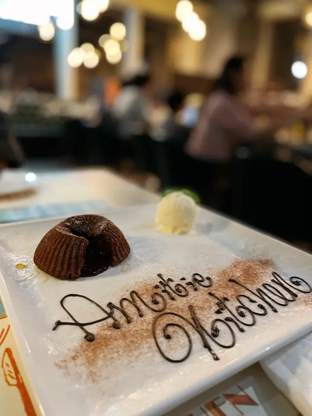 朱古力心太軟伴雲呢拿雪糕