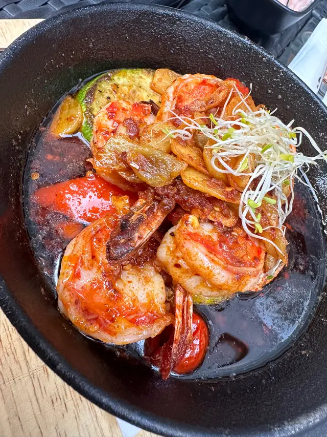 🖤 西班牙香辣蒜片炒蝦🦐 ($138) 🖤 -夠辣夠入味都幾正,不過2個朋友唔係食開辣就嫌太辣😂