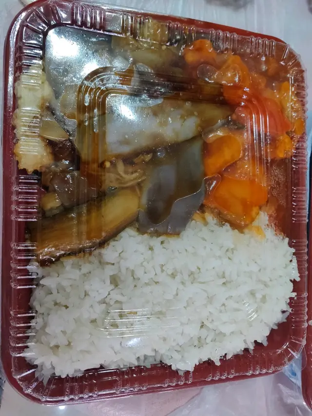 茄子班腩+蕃茄豬扒飯