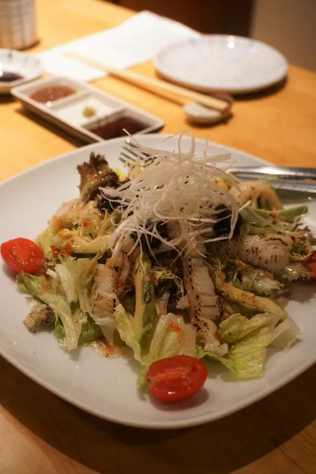 特製黑松露炙燒平目魚邊沙律