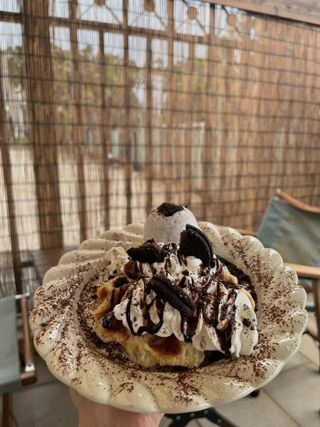 朱古力曲奇牛角窩夫