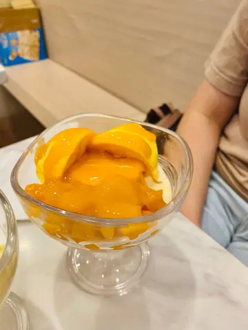 芒果奶冻配芒果雪糕