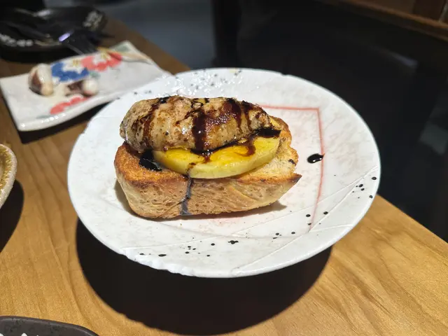 焦糖青蘋果鵝肝多士