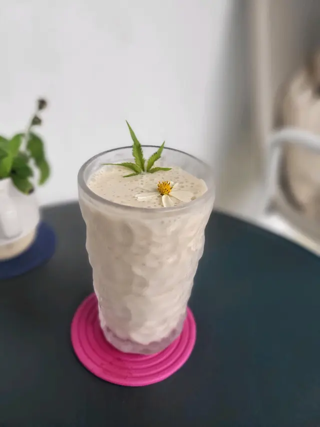 香蕉食用花牛奶沙冰