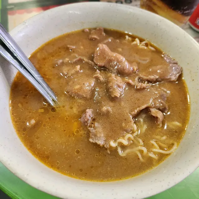 沙嗲牛肉蟹王麵