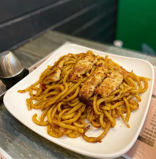 XO醬豬扒炒烏冬