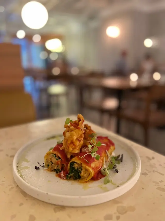 芝士菠菜龍蝦蟹肉意粉卷