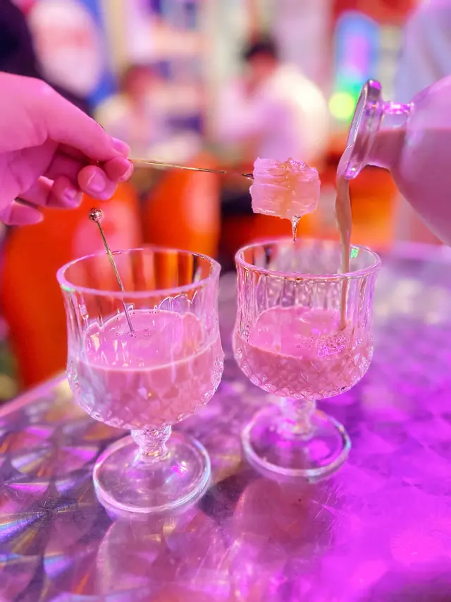 肉桂鮮奶咖啡蜂巢特飮