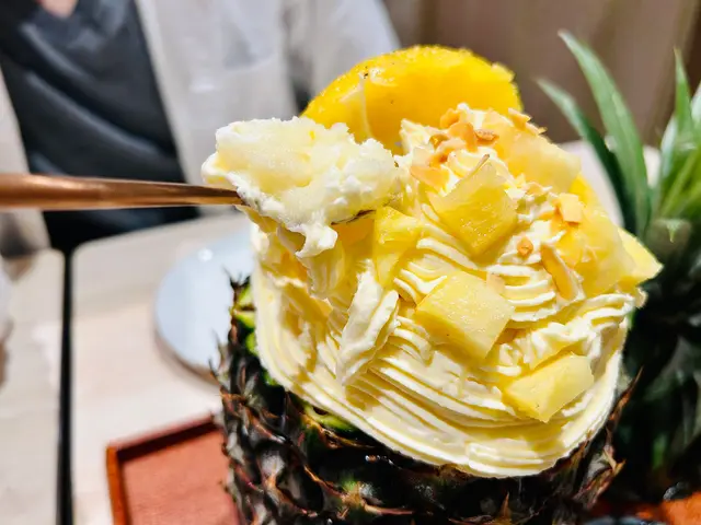 原個金鑽鳳梨愛玉冰