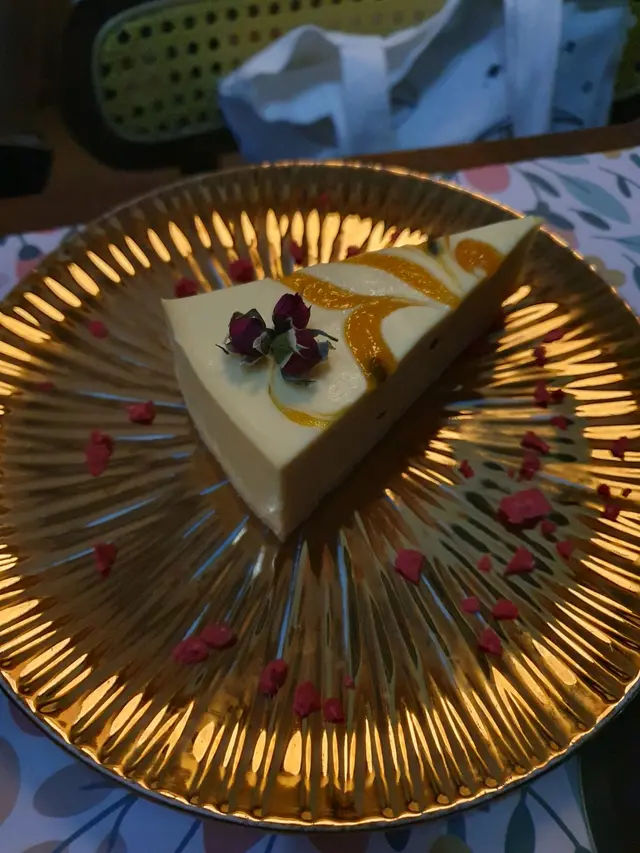 熱情果芒果芝士蛋糕