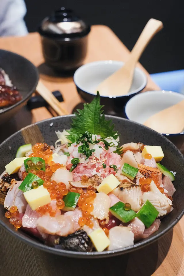 滝海鮮丼