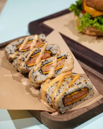 新餐肉芝心饭团