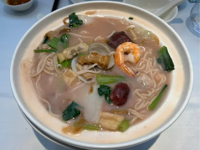 紅菇鹵麵從來也必點