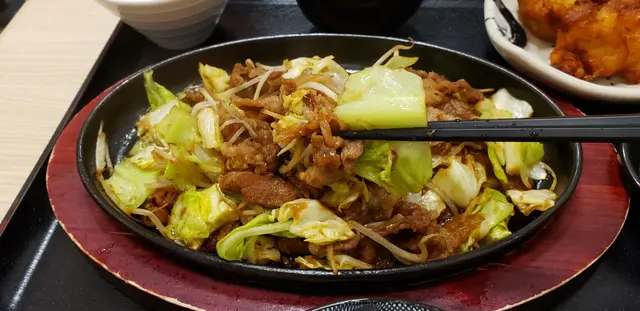 鐵板野菜燒牛肉定食