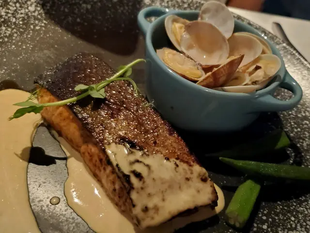 香烤味噌三文魚清酒煮蜆