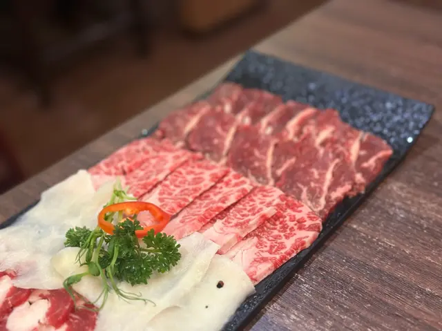 牛拼盤
