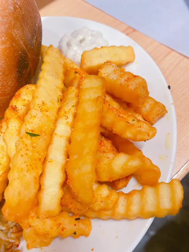 黑松露醬配薯條