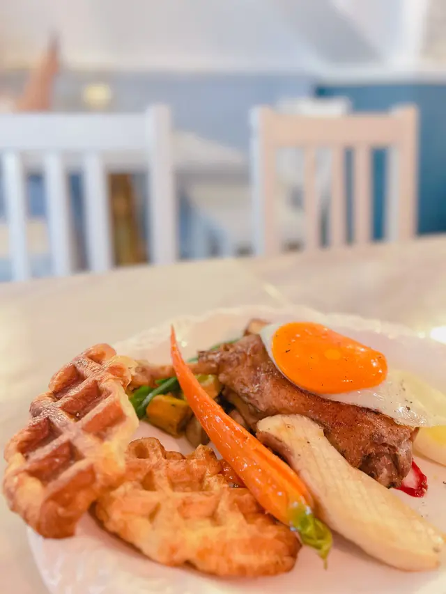 千層脆窩夫油封鴨脾