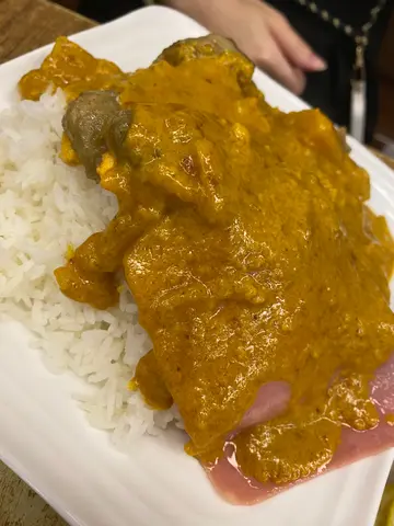 滑多咖喱火腿豬扒飯