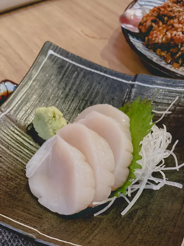 活帆立貝刺身