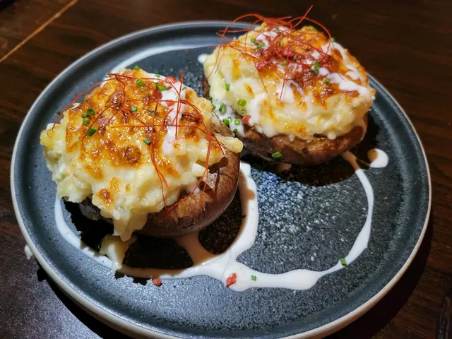 芝士焗蟹膏蟹肉大啡菇