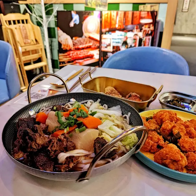 嘆嘆招牌牛肉麵