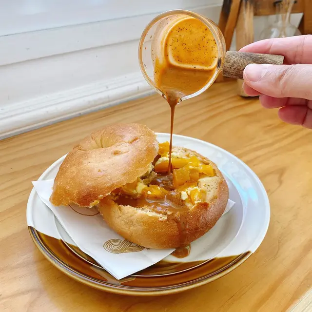 泰茶醬芒果乳酪貝果