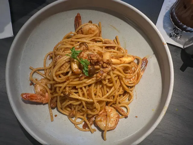 有蝦香味 小小辣 意粉口感岩岩好