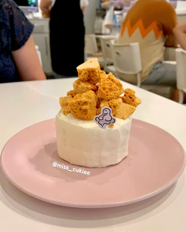 焦糖脆脆蛋糕