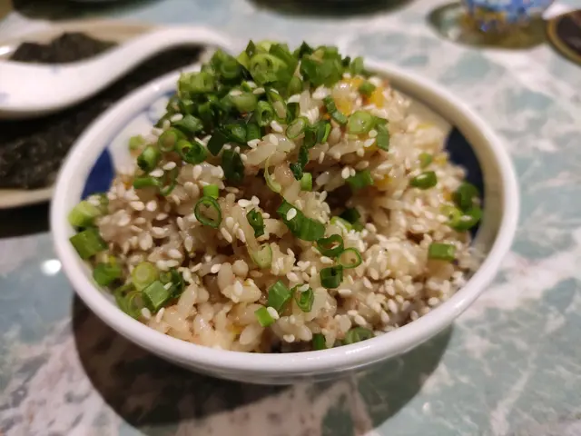 火炙牛肉碎拌飯(紫菜)