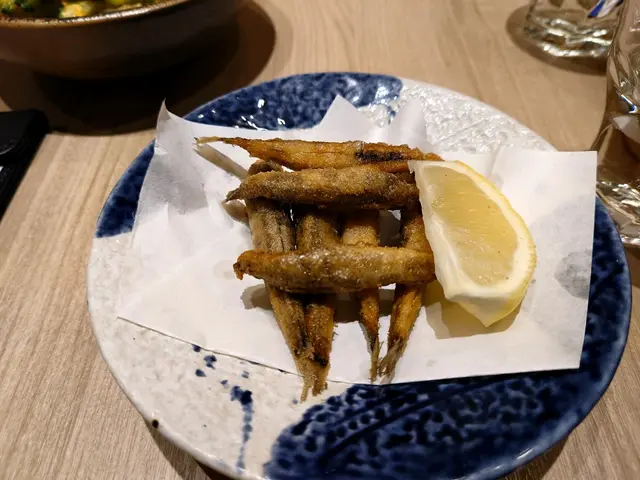 酥炸宮崎青眼魚