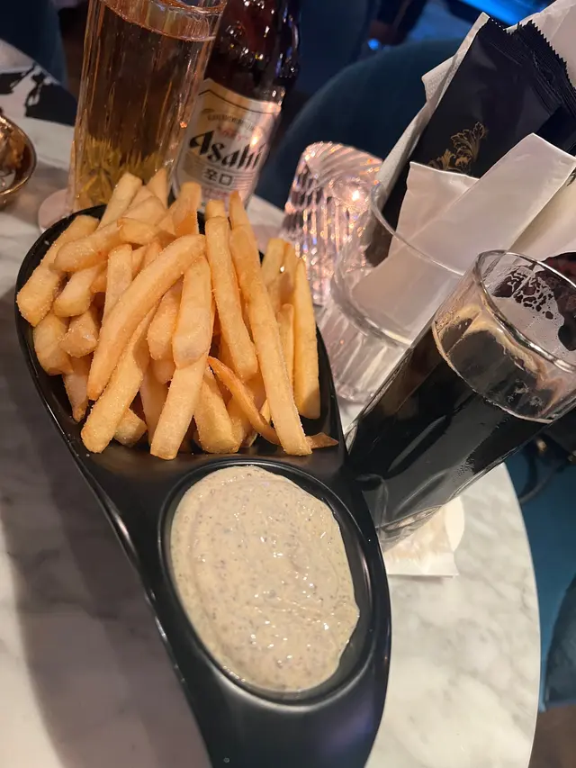 Truffle fries $128