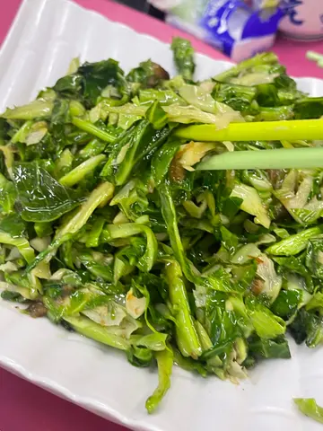 猪油渣炒椰菜苗