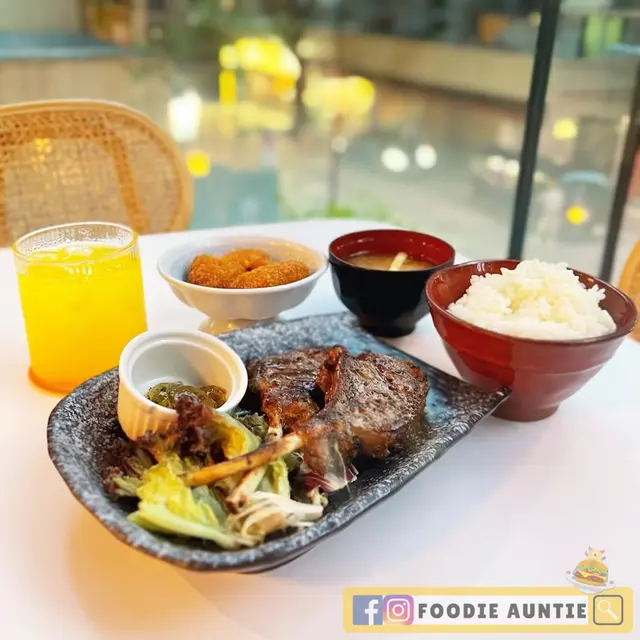 鹽燒紐西蘭羊鞍配米飯定食