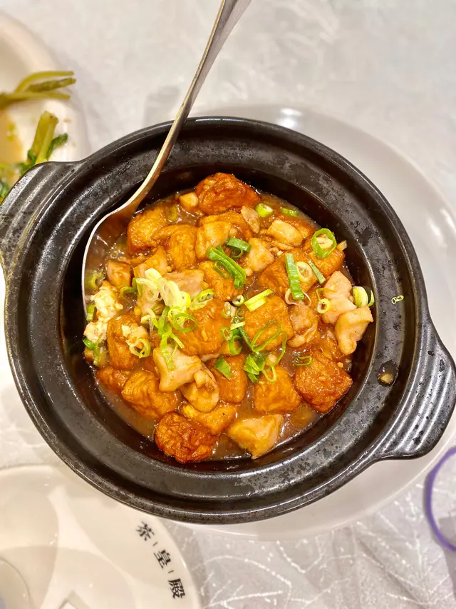 鹹魚雞粒豆腐煲 