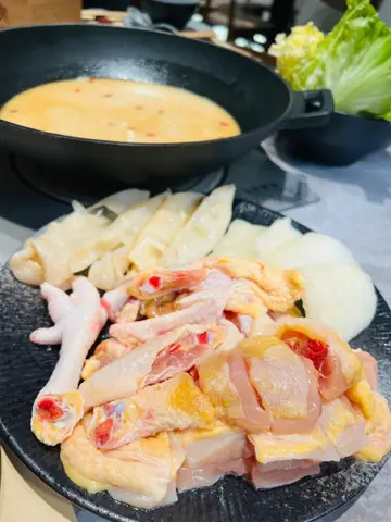 花胶鱼肚鲜鸡锅餐