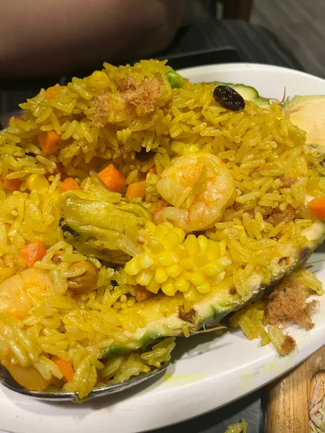 菠蘿海鮮炒飯