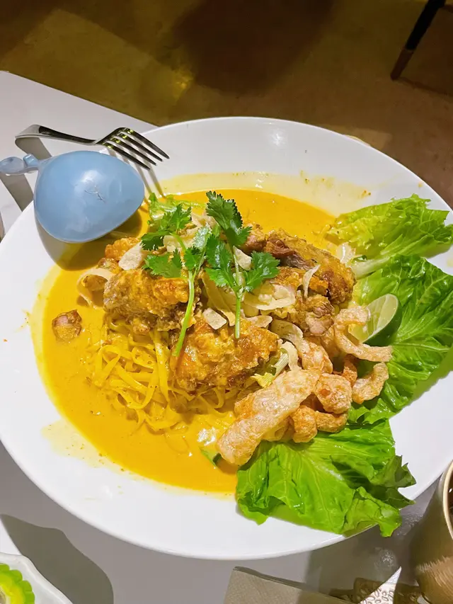 泰斗金面配香茅雞扒